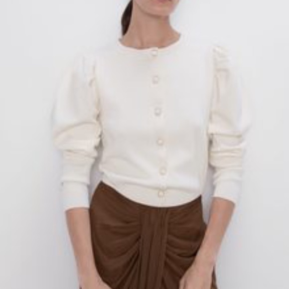 Zara Sweaters - Zara puffy sleeve cardigan with pearl buttons
